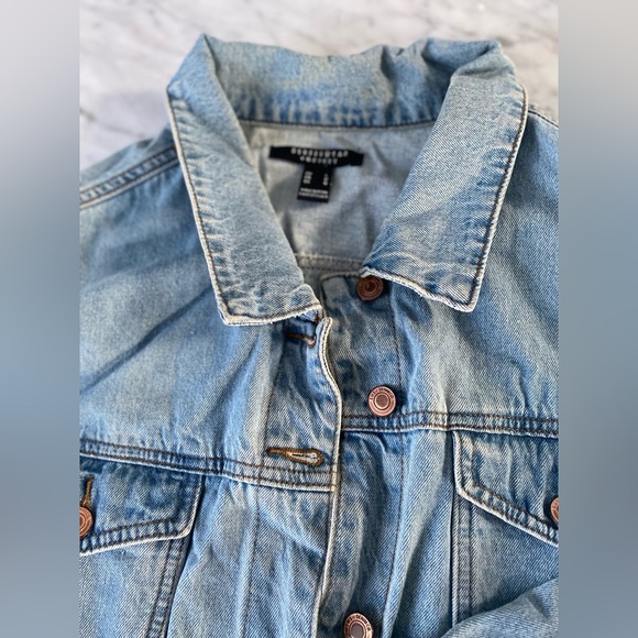 Oversize Jean Jacket - Picture 2 of 2